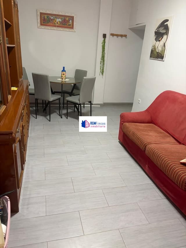 ESTUPENDO PISO EN ALQUILER HUERTA DE SANTA TERESA — foto 2