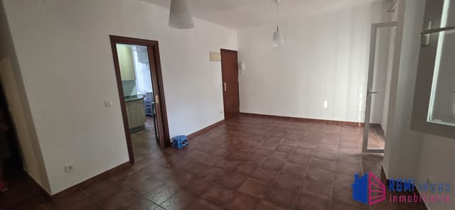 AMPLIO PISO EN ZONA JEFATURA DE TRÁFICO-REINA MERCEDES — foto 4