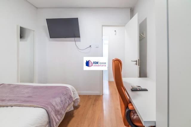 Bajo reformado y amueblado en San Pablo: 3 dormitorios dobles listos para alquilar por habitaciones — foto 2