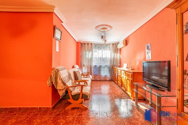 Piso exterior de 3 dormitorios con trastero en San Pablo C, en una cómoda primera planta